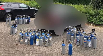 Canisters with laughing gas found in a car after man’s arrest in Zwolle in May 2021