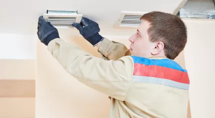 Ventilation engineer employee