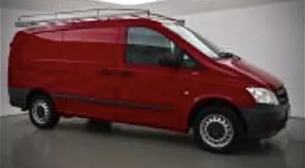A red Mercedes Vito like the one pictured was used in the kidnapping of a Hoofddorp man on August 5, 2021
