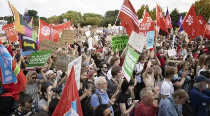 Demonstration against housing crisis