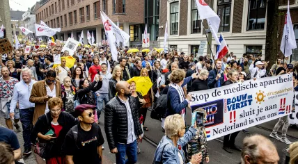 March against Covid pass in The Hague