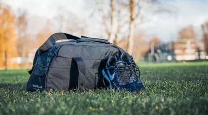 Smartbags sport duffel with Nike shoes