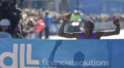 Stephen Chebogut wins the 2015 Eindhoven Marathon. 11 October 2015