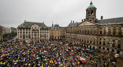 Protesters at Dam Square following a march against the current coronavirus measures. 3 Oct. 2021