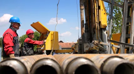 Oil and gas drilling rig