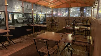 The outdoor patio of a restaurant in Amsterdam Oost, just after 5 p.m. on 14 December 2021