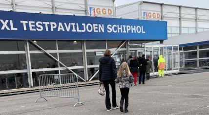 A crowded day at the GGD coronavirus test center near Schiphol Airport. 24 Jan. 2022