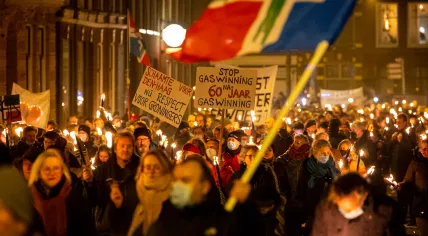 Torch protest in Groningen: "Respect for Groningen"