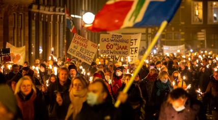 Torch protest in Groningen: "Respect for Groningen"