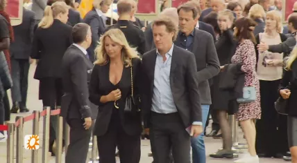 Linda de Mol and Jeroen Rietbergen at the funeral for Peter R. de Vries. 21 July 2021