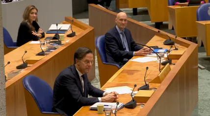 Dilan Yeşilgöz-Zegerius, Mark Rutte and Ernst Kuipers in the Tweede Kamer debate on coronavirus policy. 20 Jan. 2022