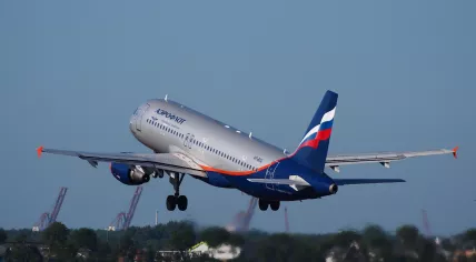 An Aeroflot Airbus A320 departs from Schiphol Airport. 11 June 2014
