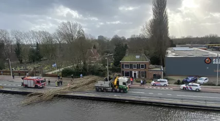 In Diemen, a tree fell during Storm Eunice killing someone inside a car. 18 February 2022