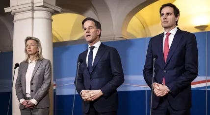 (Left to right) Defense Minister Kajsa Ollongren, Prime Minister Mark Rutte, and Foreign Minister Wopke Hoekstra at a press conference on the war in Ukraine, 3 March 2022