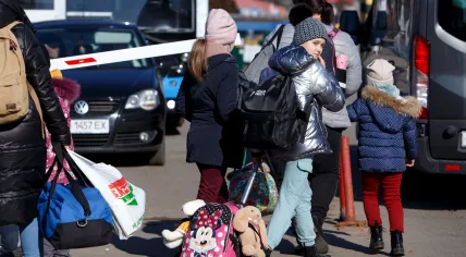 Ukrainians at the Uzhhorod-Vysne Nemecke checkpoint on the Ukraine-Slovakia border, fleeing Russian invaders, 27 February 2022