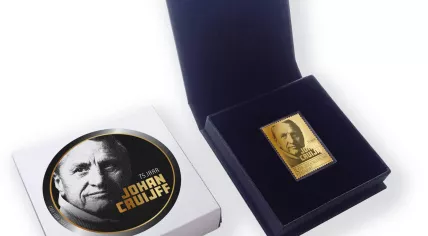 The Johan Cruijff 75th birthday golden stamp set