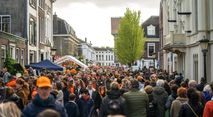 Crowds at the King's Night free market in Utrecht, 26 April 2022