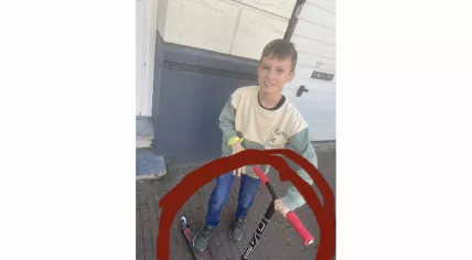 Gino van der Straeten standing with the scooter he had when he disappeared on 1 June 2022