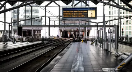 Tram station at Den Haag Central Station empty as HTM workers strike, 2 June 2022