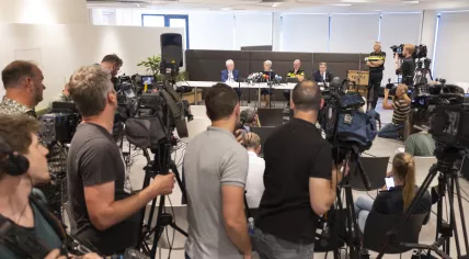 Hans Verheijen, Xander Beenhakkers, Petra Dassen-Housen, and Henk van der Meijden during a press conference about the Gino van der Straeten case. 4 June 2022