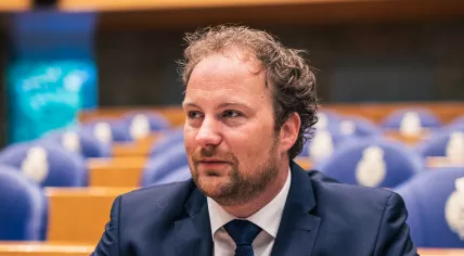 D66 MP Romke de Jong in parliament.