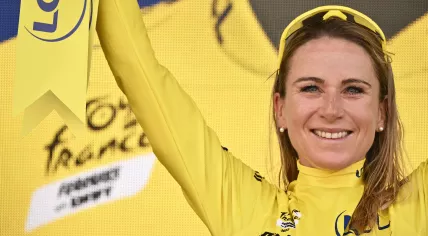 Annemiek van Vleuten wins Tour de France Femmes, 31 July 2022