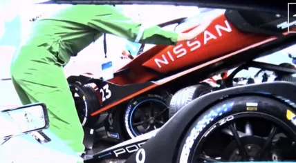 Video from driver Dan Ticktum shows Sebastian Buemi’s #23 car on top of the halo system of Nyck de Vries’s car. Aug. 13, 2022.