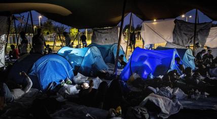 700 asylum seekers slept outside the asylum registration center in Ter Apel, 23 August 2022