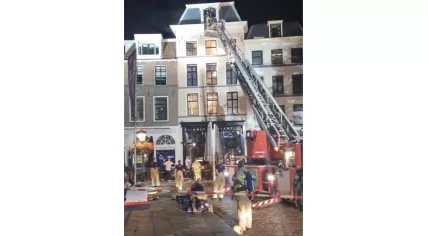 Fire at the Mother Goose hotel on Ganzenmarkt in Utrecht, 25 August 2022
