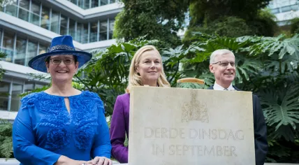 Finance Minister Sigrid Kaag (center) with State Secretaries Aukje de Vries (left) and Marnix van Rij (right) ready to present the 2023 Budget on Prinsjesdag, 20 September 2022