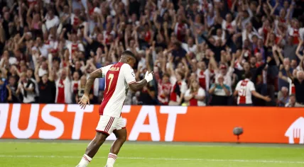 Steven Bergwijn of Ajax celebrates the 4-0 during the UEFA Champions League group A match between Ajax Amsterdam and Rangers FC in the Johan Cruijff ArenA on 7 september 2022 in Amsterdam, Netherlands.