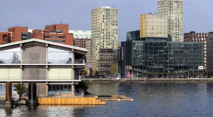 The floating Global Center on Adaption in Rotterdam
