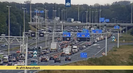 Traffic jammed up the A6 as lanes were gradually reopened following a power outage in Flevoland. 2 Sept. 2022