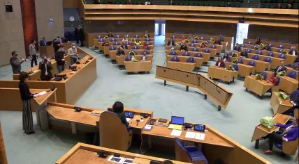 Members of the Tweede Kamer gather to take the oath of office after the 2021 General Election. 31 March 2021