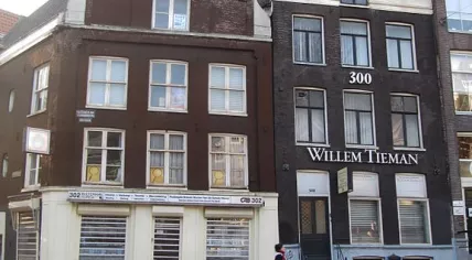 Nieuwezijds Voorburgwal 302 in Amsterdam.