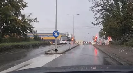 NS train crashes into a bus in Bergen op Zoom, 17 October 2022