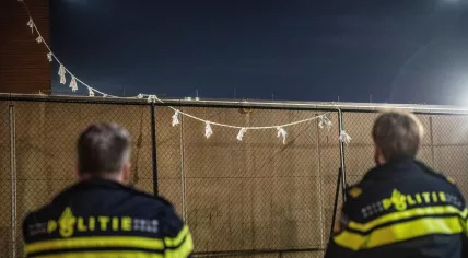 A man tried to escape the prison in Alphen aan den Rijn by tying sheets together into a rope, 12 October 2022