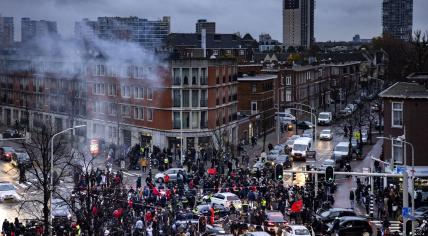 People jammed the streets of the Hoefkade in The Hague to celebrate the Morocco’s World Cup victory over Belgium. 27 November 2022