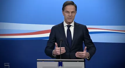 Prime Minister Mark Rutte answers questions from reporters about when the Netherlands will apologize for slavery. 16 December 2022
