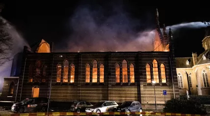 Fire sweeps through the Sint-Lambertus church in Veghel early on New Year's Day. 1 January 2023
