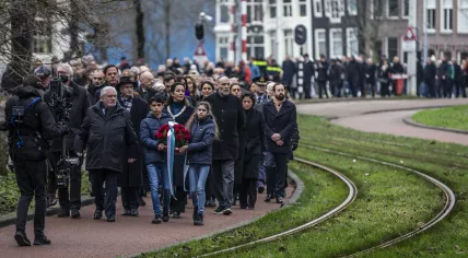 Holocaust commemoration with public -Prime Minister Rutte and Mayor Femke Halsema arrive during a silent march to the Spiegelmonument Never Again Auschwitz during National Holocaust Remembrance Day, Jan. 29, 2023