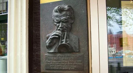 A memorial plaque marking the location where Chet Baker died in front of Amsterdam's Hotel Prins Hendrik. 2007