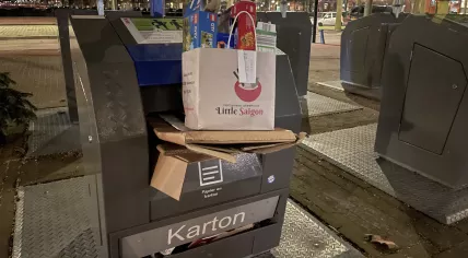 A paper and cardboard recycling bin overflowing on Day 1 of the Amsterdam garbage strike. 20 Feb. 2023