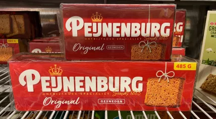 Empty shelves for Peijnenburg gingerbread after a product recall was issued