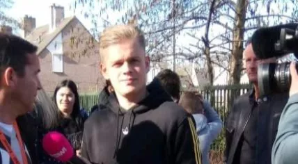 POWned reporter and presenter Dennis Schouten in action while filming in March 2019.