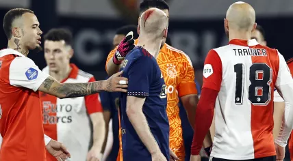 Ajax midfielder Davy Klaassen bleeding from the head after a Feyenoord supporter threw him with a lighter during the KNVB Cup semi final in De Kuip, 5 April 2023