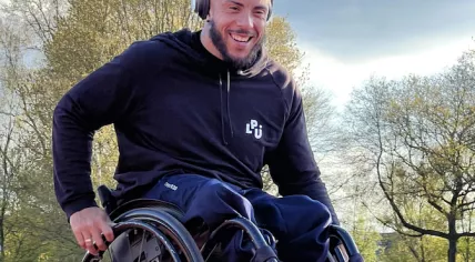 Para-athlete Lito Anker breaks world record for longest wheelie.