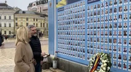 Finance Minister Sigrid Kaag visits a war memorial in Kyiv, Ukraine, 2 April 2023