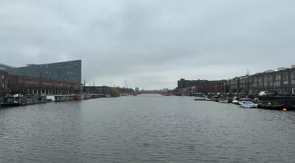 Gray skies in Amsterdam Oost, April 2023