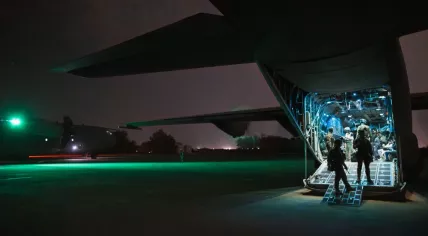 A Dutch C-130 evacuating people from Sudan, 25 April 2023